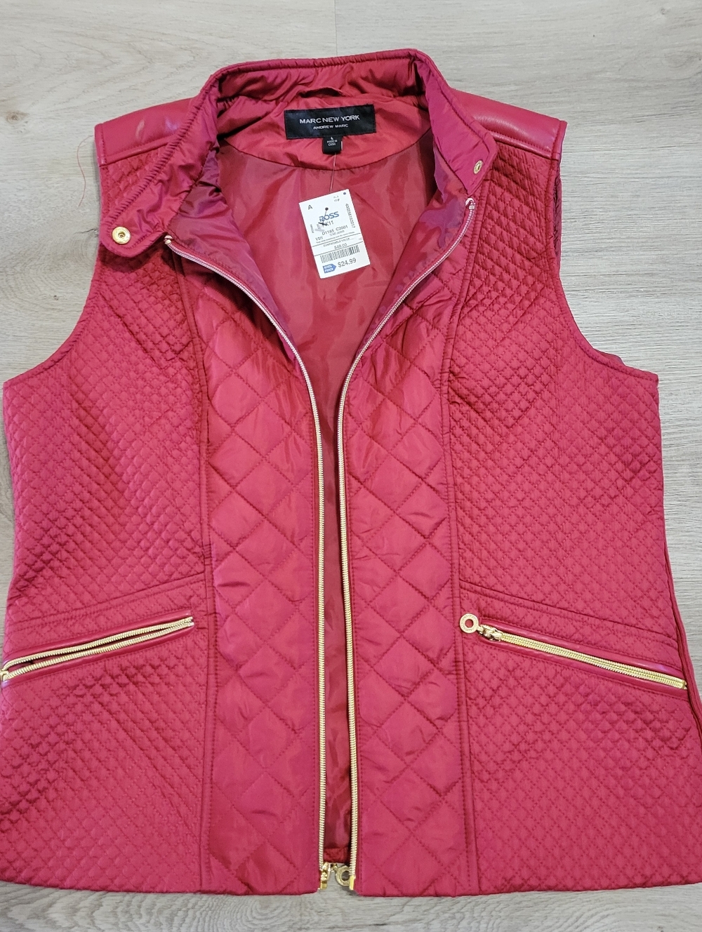 Marc New York Andrew Marc Red Quilted Puffer Vest Gold Zipper Women’s Large NWT